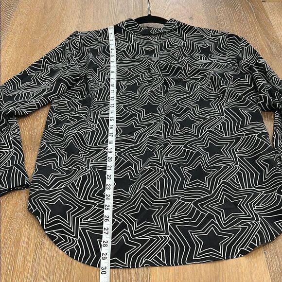 Equipment by Kate Moss Black and White Star Pattern Button Down Top, Size Large - Picture 8 of 9